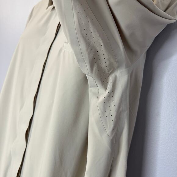 ATHLETA Urbanite Top Blouse Shirt Stretch Beige Commute Work Travel Sz XL - Picture 10 of 15